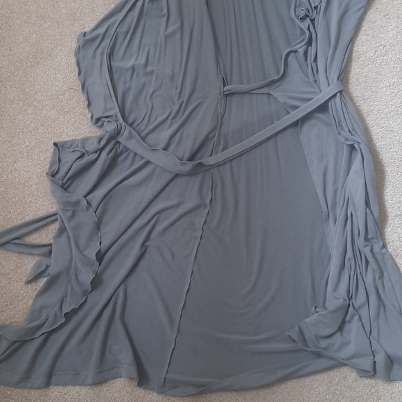 Banana Republic wraparound dress - Picture 5 of 5